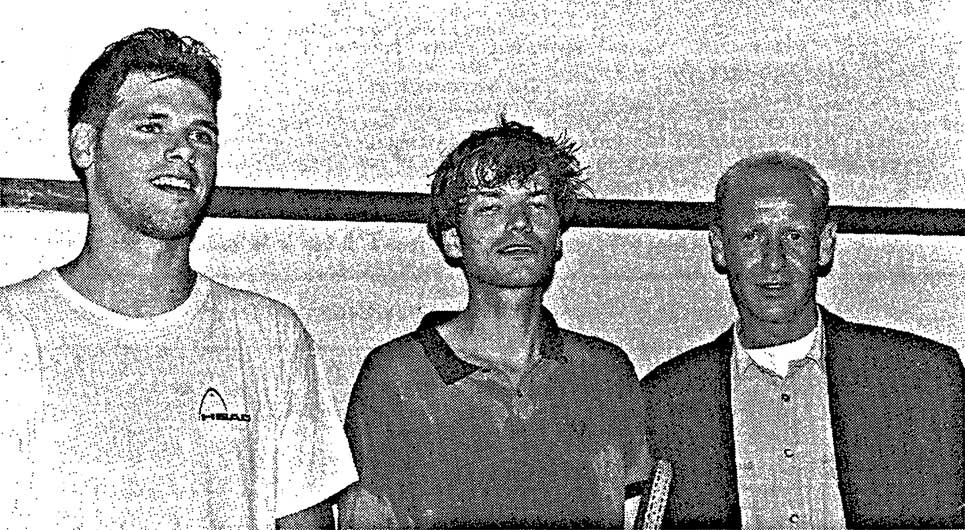 Vorsitzender Axel Heger mit den Neuzugängen Martin Haennemuth und Manuel Haus Vorsitzender Axel Heger mit den Neuzugängen Martin Haennemuth und Manuel Haus