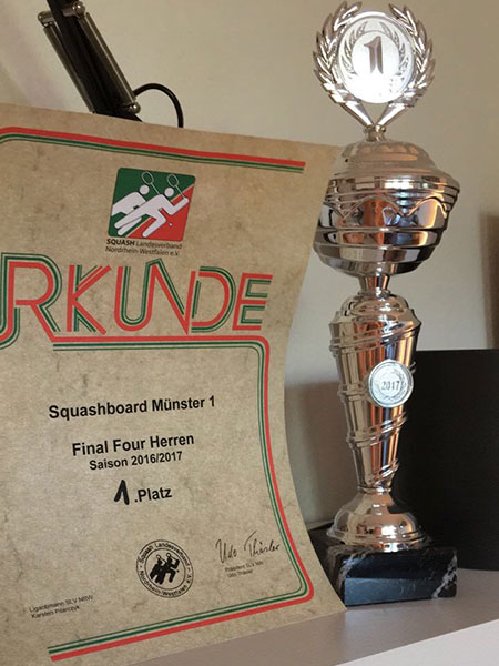 Siegerpokal und Urkunde - Final Four 2017 - Oberliga Siegerpokal und Urkunde - Final Four 2017 - Oberliga