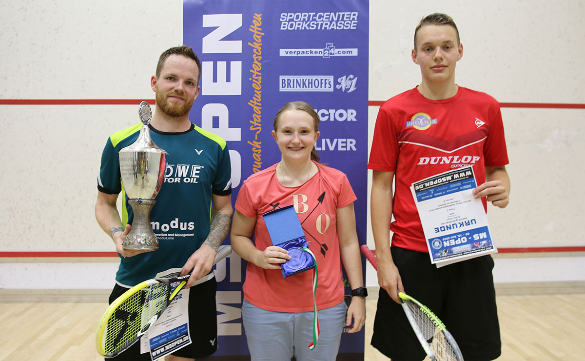 Siegerfoto - MS-Open 2018 - Tim Weber, Suzanne Peters, Robin Ebert Siegerfoto - MS-Open 2018 - Tim Weber, Suzanne Peters, Robin Ebert