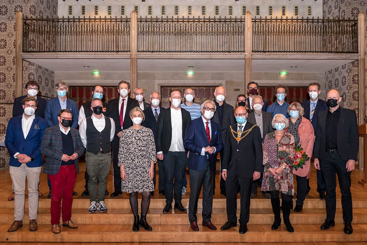Oberbürgermeister Markus Lewe ehrte im Festsaal des Rathauses 19 Sportvereine zu ihren Jubiläen.